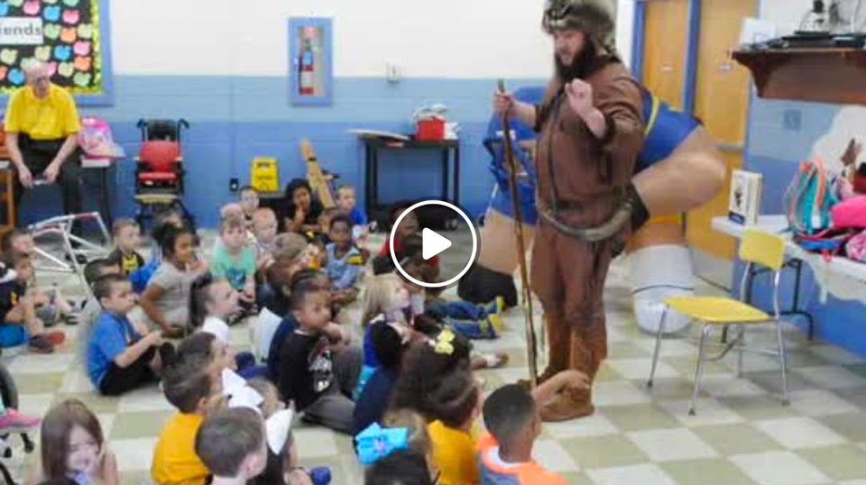 Timmy Eads visits students at the Cumberland Heights Early Learning Center